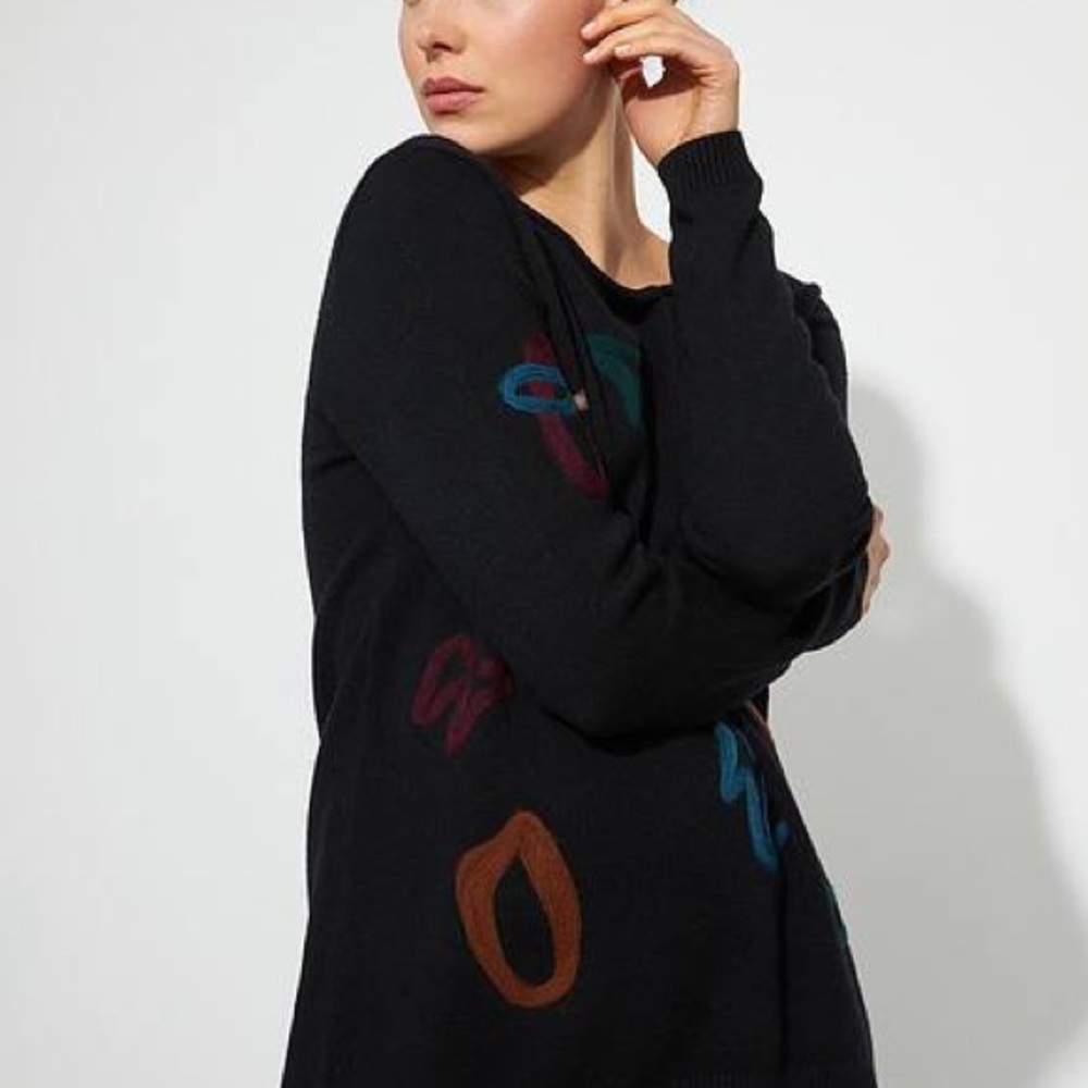 JOSEPH RIBKOFF
Knit Detail Top Style size medium brand new without tag - Picture 7 of 12